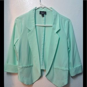 Mint Iz Byer Crop Blazer